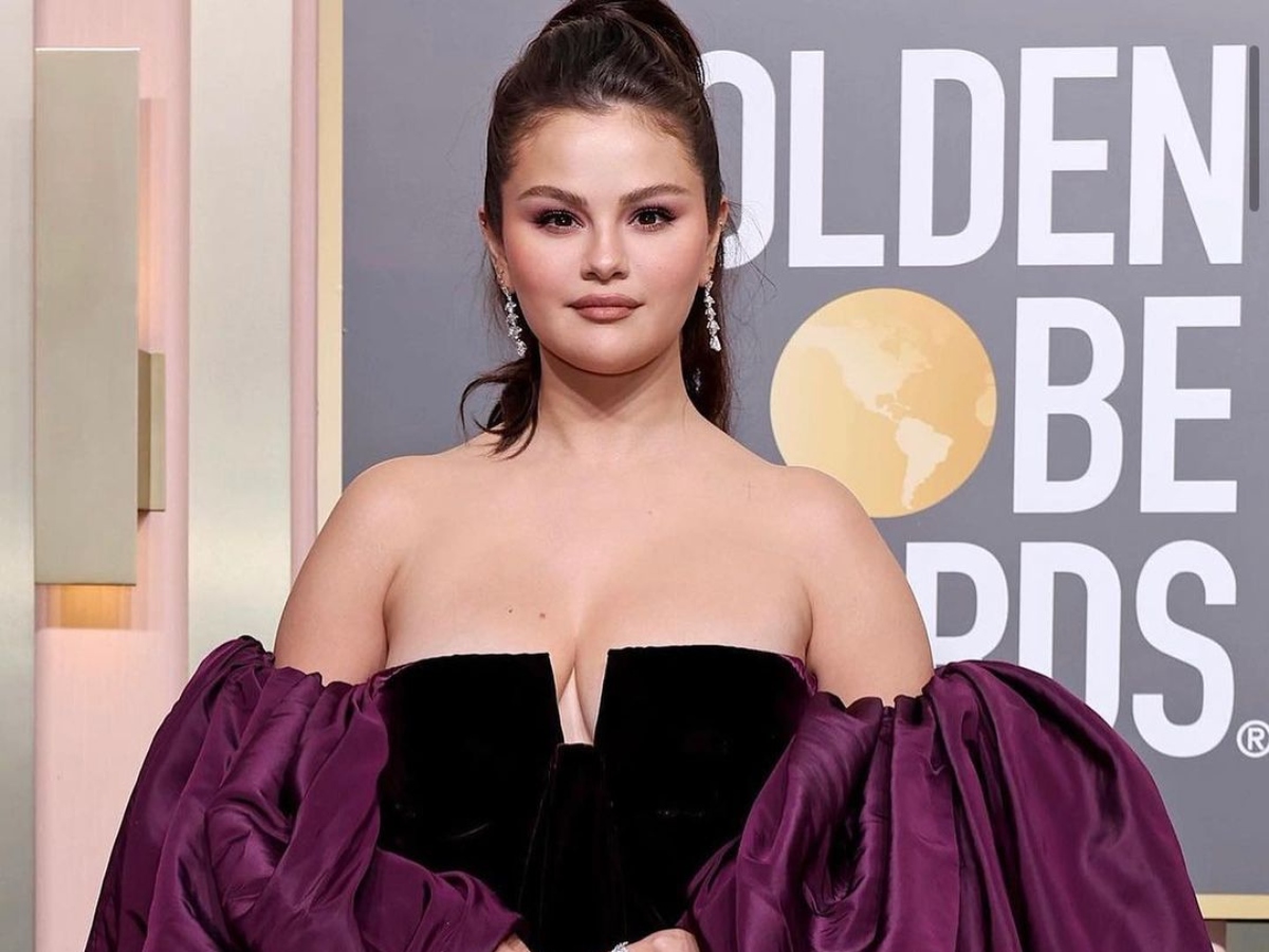 Selena Gomez: Το St. Patrick μανικιούρ της έχει την πιο σοφιστικέ πράσινη απόχρωση