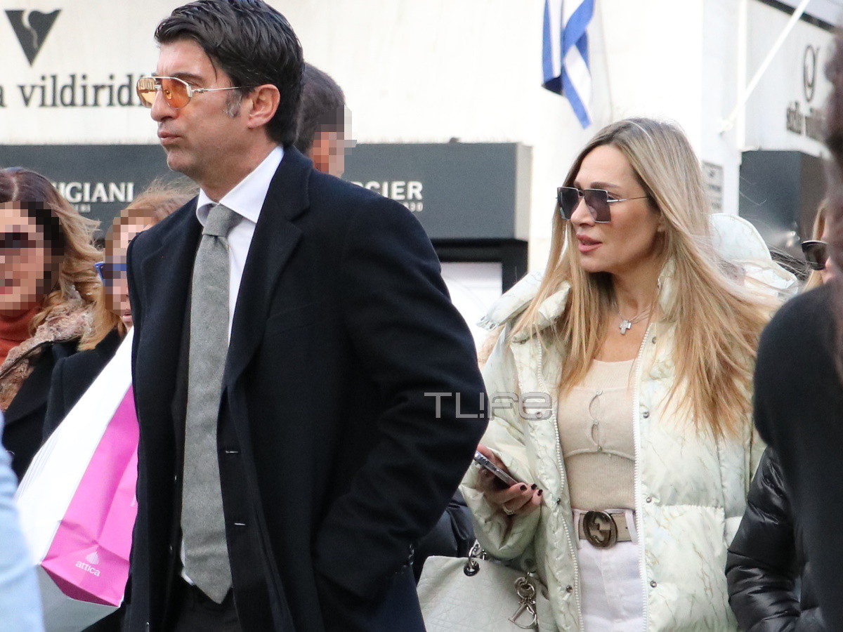 Ελένη Πετρουλάκη: Βόλτα στο κέντρο της Αθήνας με τον σύζυγό της, Ίλια Ίβιτς και τις κόρες τους – Φωτογραφίες