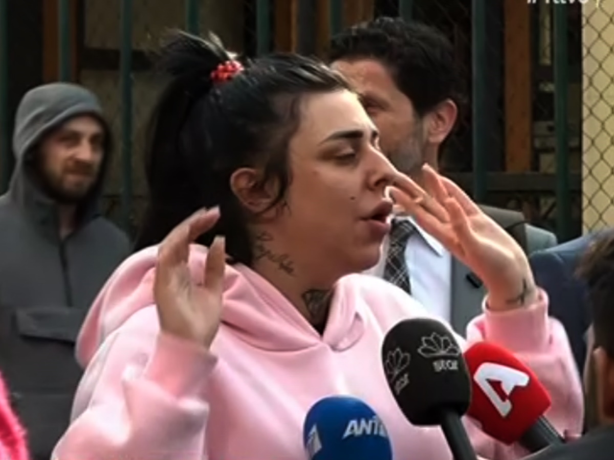 Σούπερ Κική: Ολοκληρώθηκε η απολογία της – Ελεύθερη με περιοριστικούς όρους – Οι πρώτες δηλώσεις
