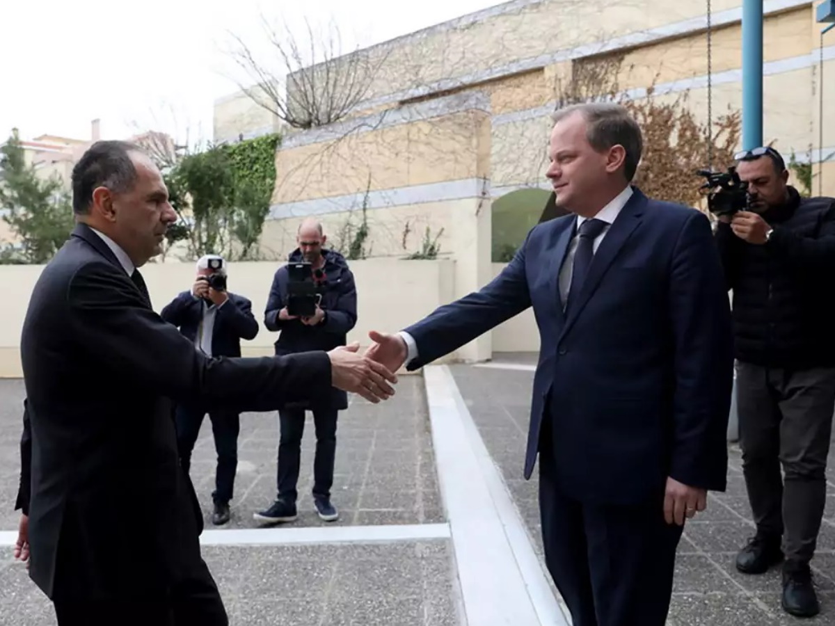 Γιώργος Γεραπετρίτης για Τέμπη: «Θέλω να ζητήσω συγγνώμη από τις οικογένειες των ανθρώπων που χάθηκαν»