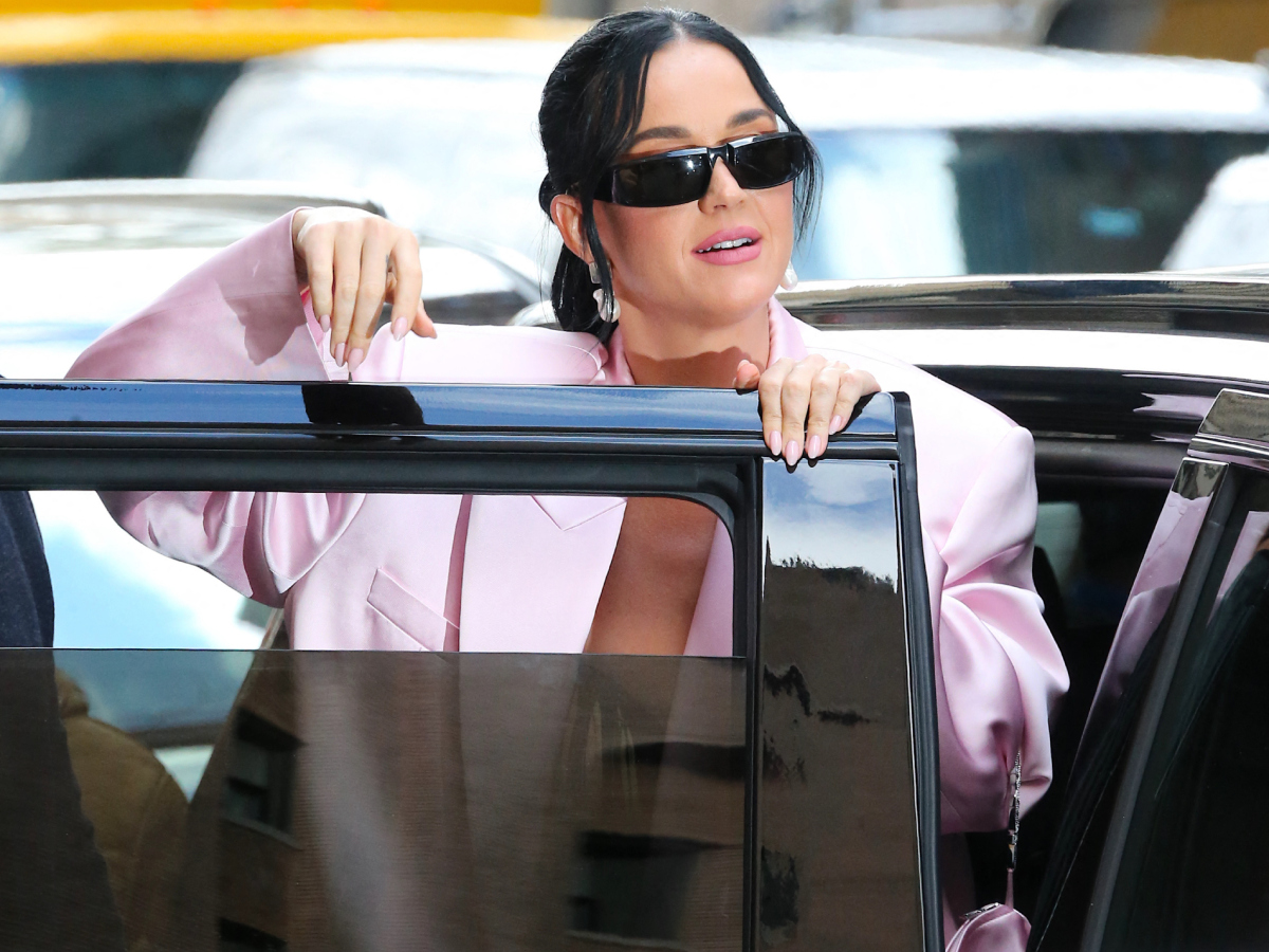 Katy Perry: Σε ένα look κατάφερε να συνδυάσει όλα τα καλοκαιρινά trends