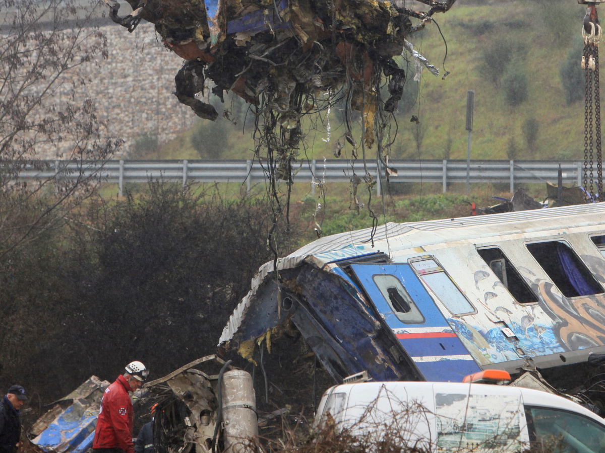 Τέμπη: Η ανακοίνωση του ΟΣΕ δυο μέρες μετά την θανατηφόρα σύγκρουση των δυο τρένων