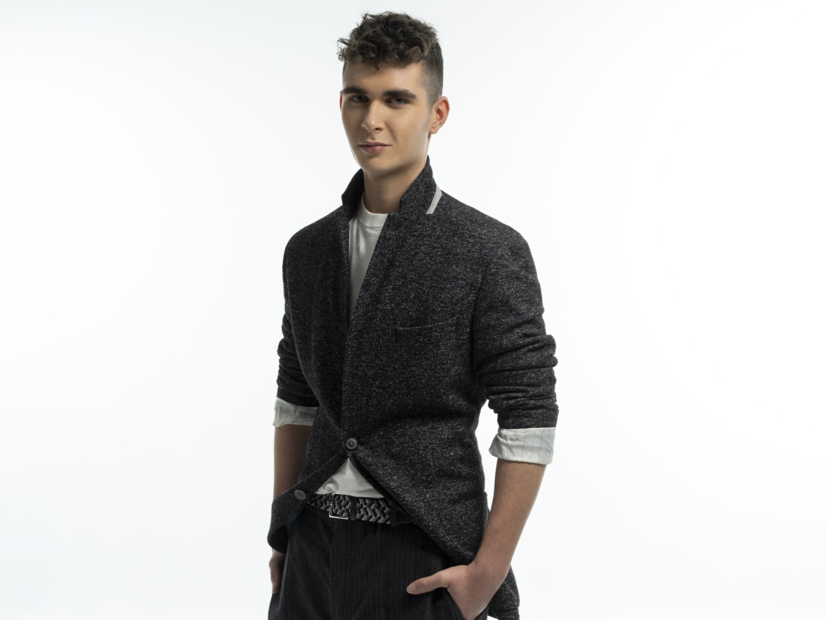 Eurovision 2023 – Victor Vernicos: Κυκλοφόρησε το τραγούδι που θα εκπροσωπήσει την Ελλάδα