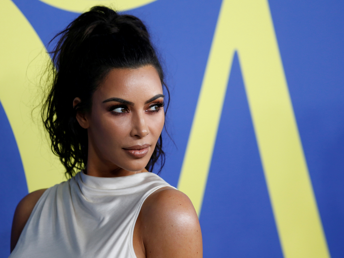  Διαφάνειες: Μόνο η Kim Kardashian θα φορούσε έτσι αυτό το trend