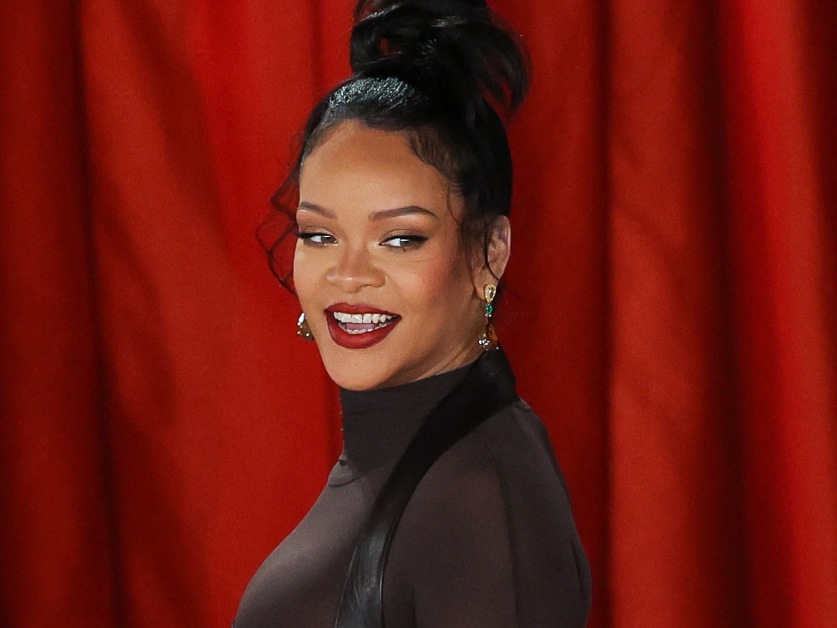 Rihanna: Συνεχίζει να εντυπωσιάζει με το στιλ εγκυμοσύνης που έχει υιοθετήσει