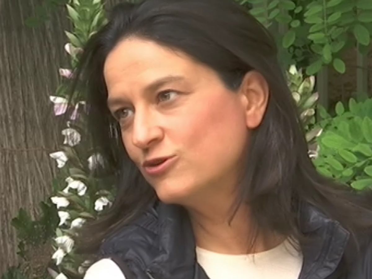 Νίκη Κεραμέως: «Ο 7χρονος γιος μου μού ασκεί σκληρή κριτική για τις ώρες που λείπω, ακούει για εκλογές και τρελαίνεται»