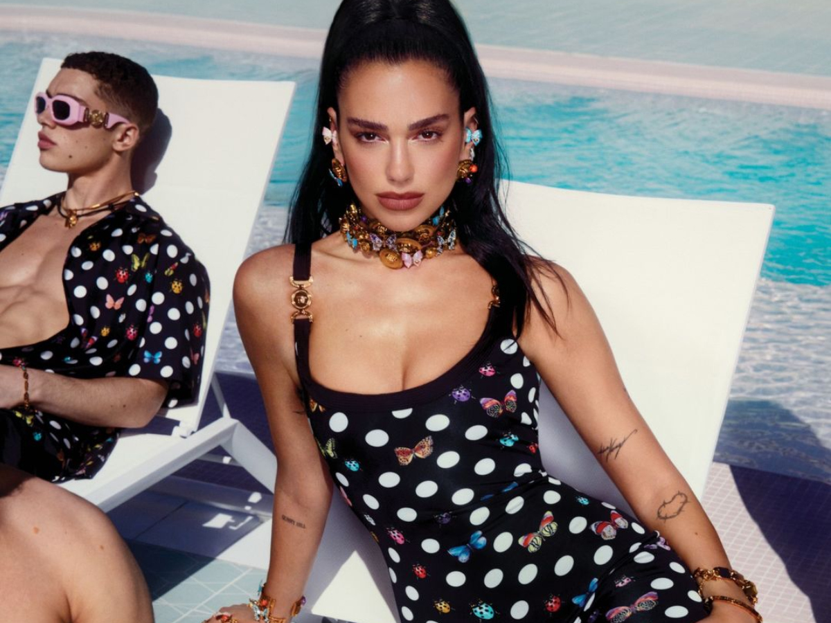 Dua Lipa και Donatella Versace παρουσίασαν την πρώτη συλλογή που σχεδίασαν μαζί στις Κάννες