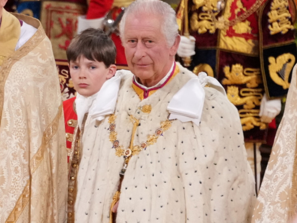 Βασιλιάς Κάρολος: Το πρώτο επίσημο πορτρέτο του μετά τη στέψη