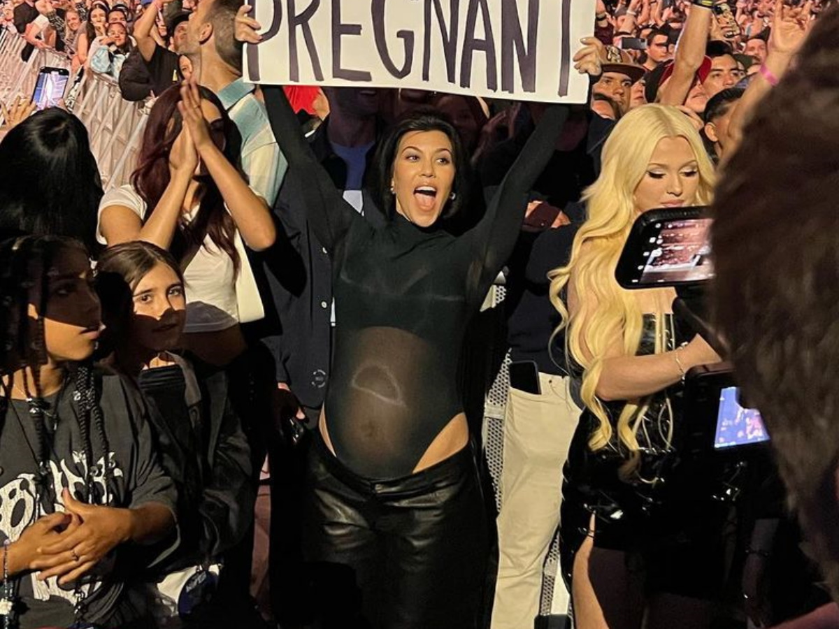 Kourtney Kardashian: Οι πρώτες φωτογραφίες με φουσκωμένη κοιλιά μετά την αποκάλυψη της εγκυμοσύνης