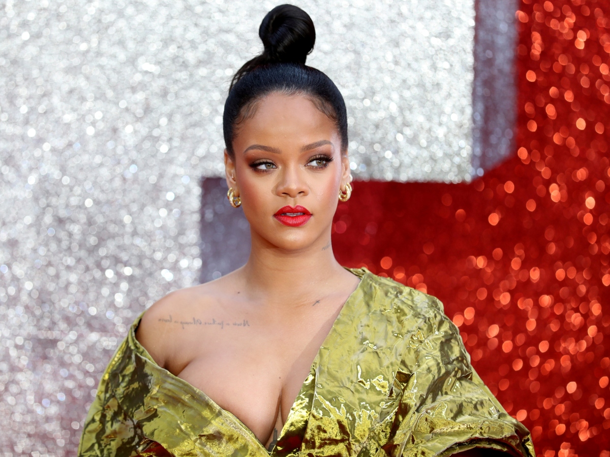 Rihanna: Υιοθέτησε ήδη το μεγαλύτερο hair trend του φθινοπώρου