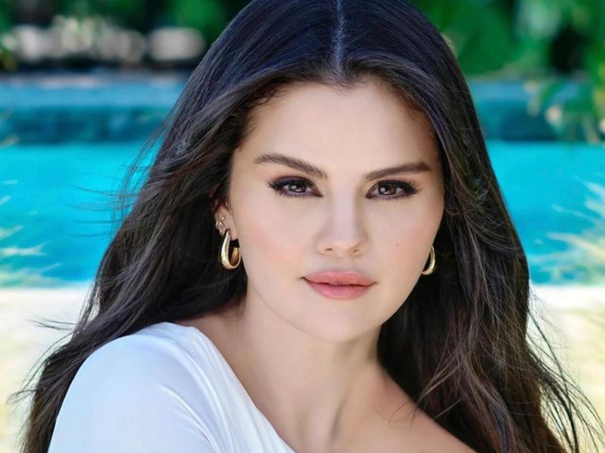 Selena Gomez: Ακολούθησε τη μεγαλύτερη τάση στο μανικιούρ υιοθετώντας το πιο γλυκό χρώμα