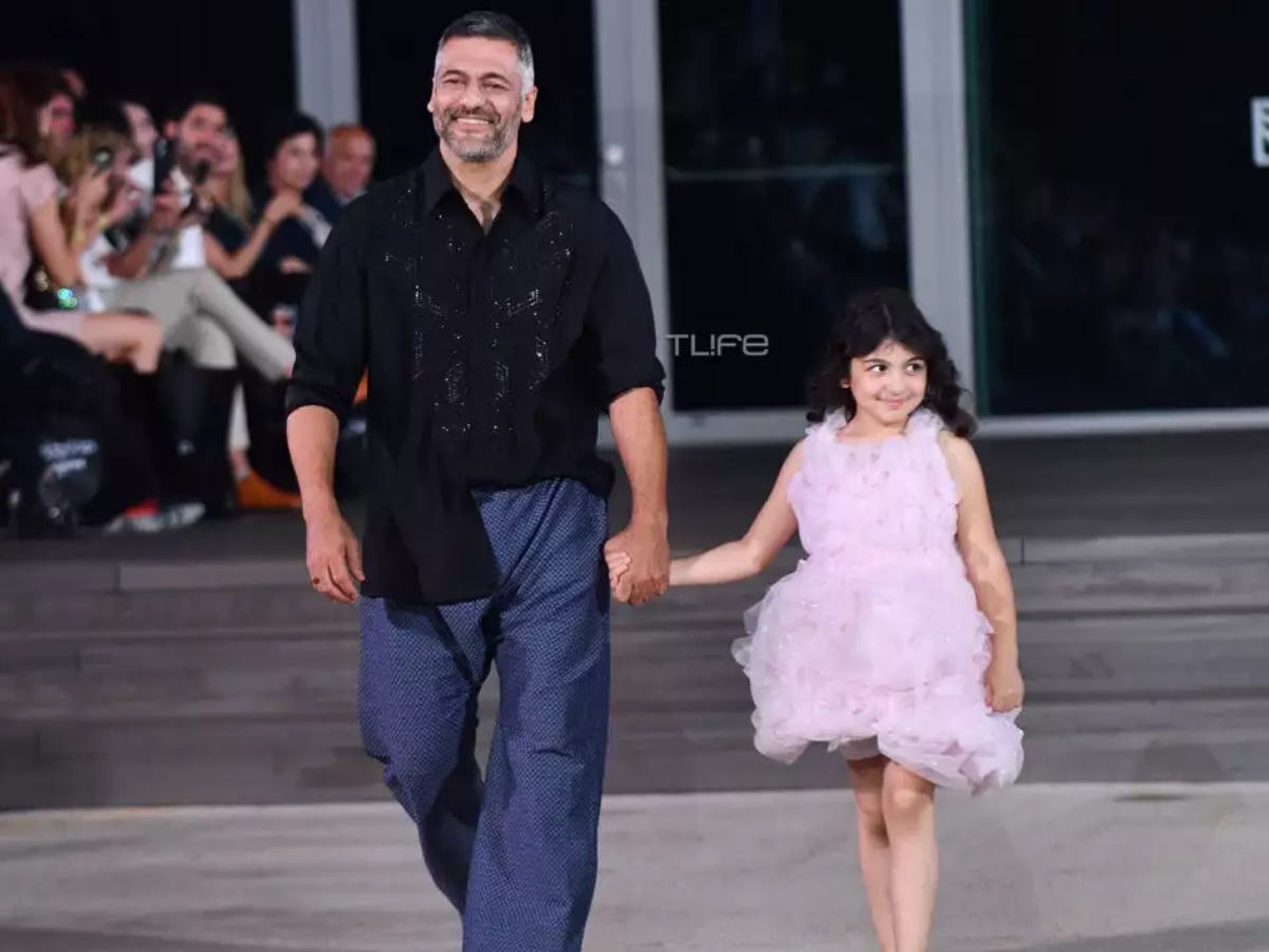 Στέλιος Κρητικός: Στην πασαρέλα με την 7χρονη κόρη του, Κόμησσα – Φωτογραφίες TLIFE