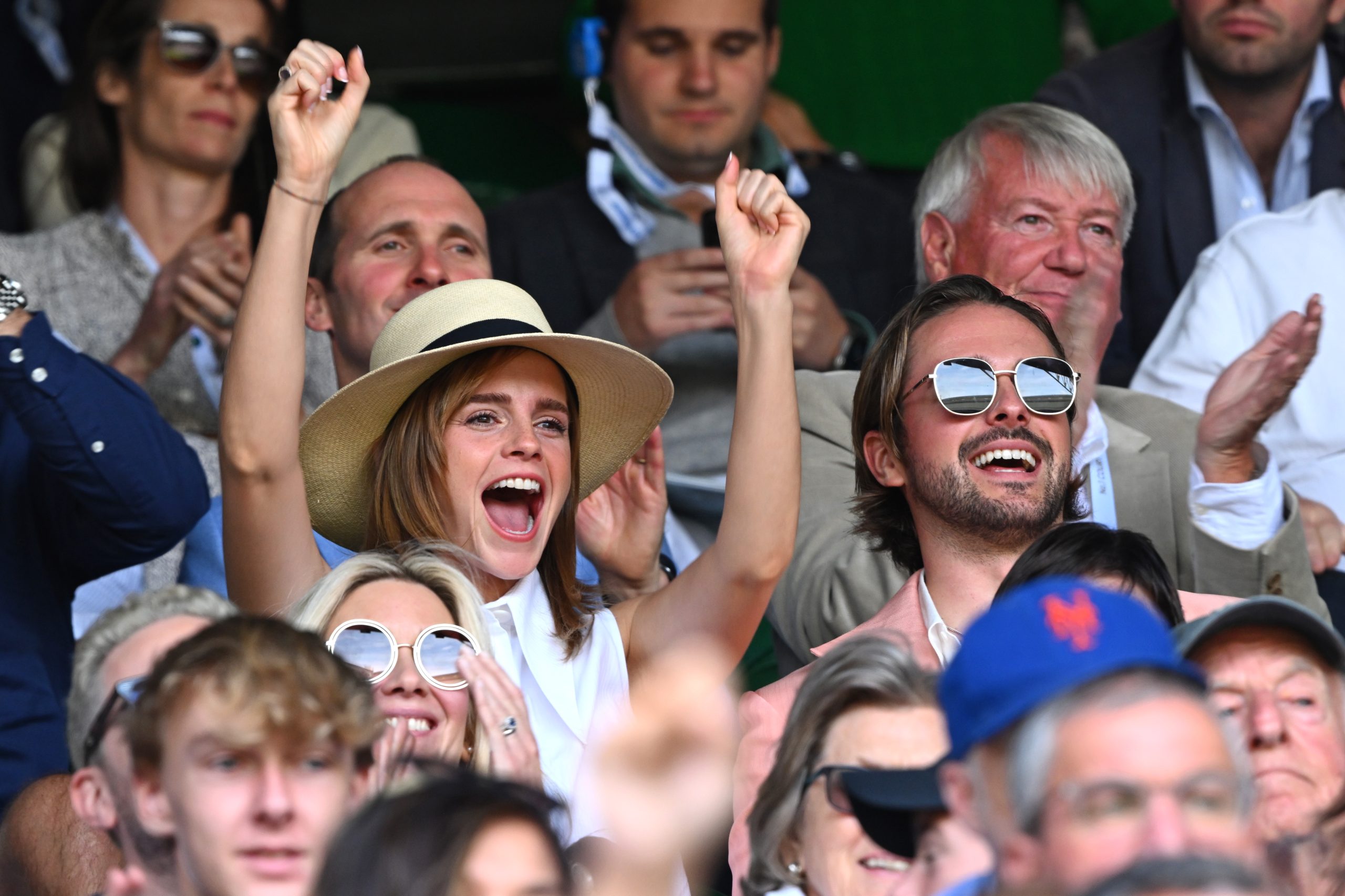 Emma Watson: Το φόρεμα που φόρεσε στο Wimbledon, το έχει φορέσει ξανά. Θυμάσαι που;