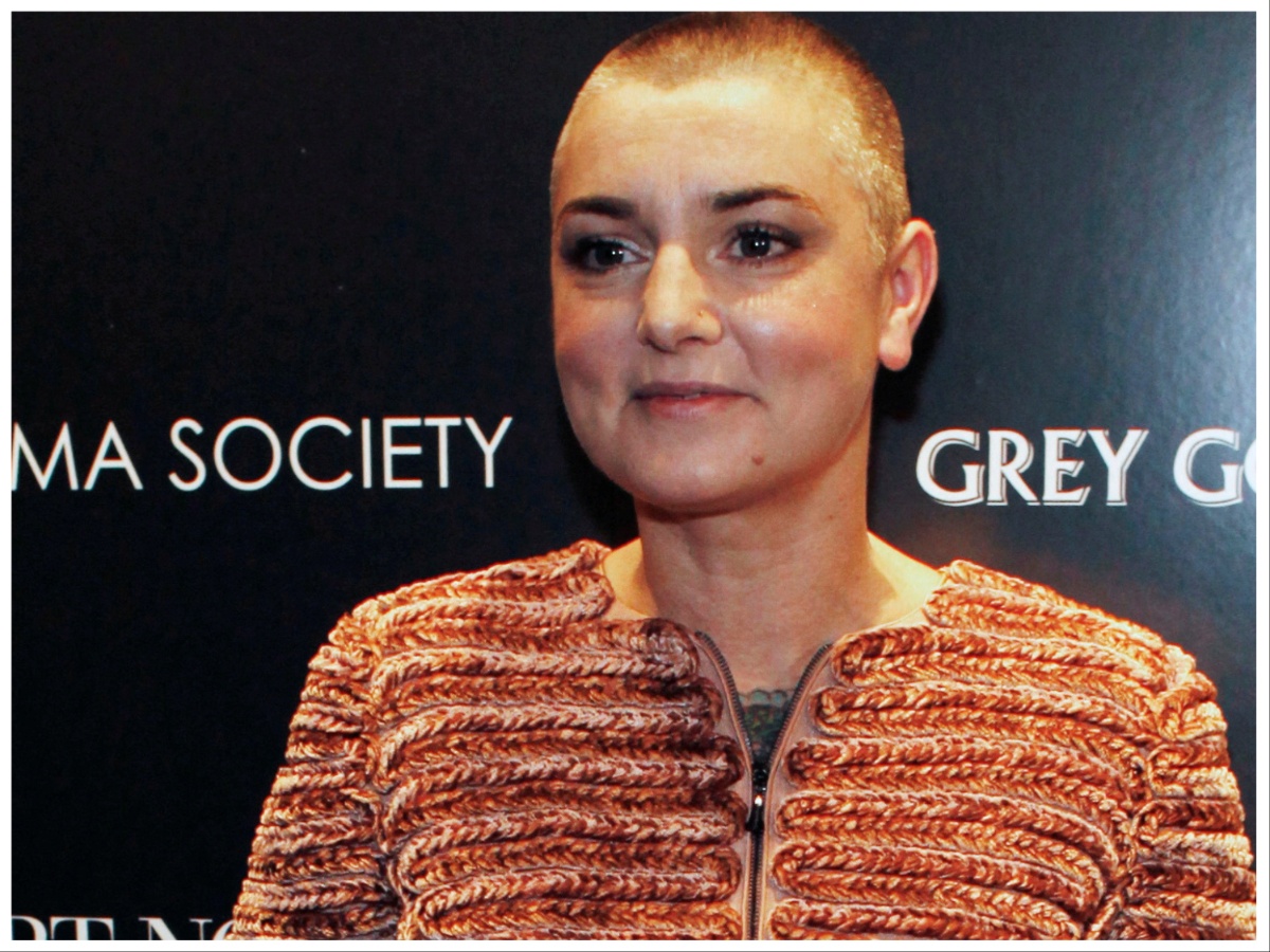 Sinead O’ Connor: «Είμαι χαμένη χωρίς αυτόν» – Όσα έγραφε στο twitter για την αυτοκτονία του γιου της