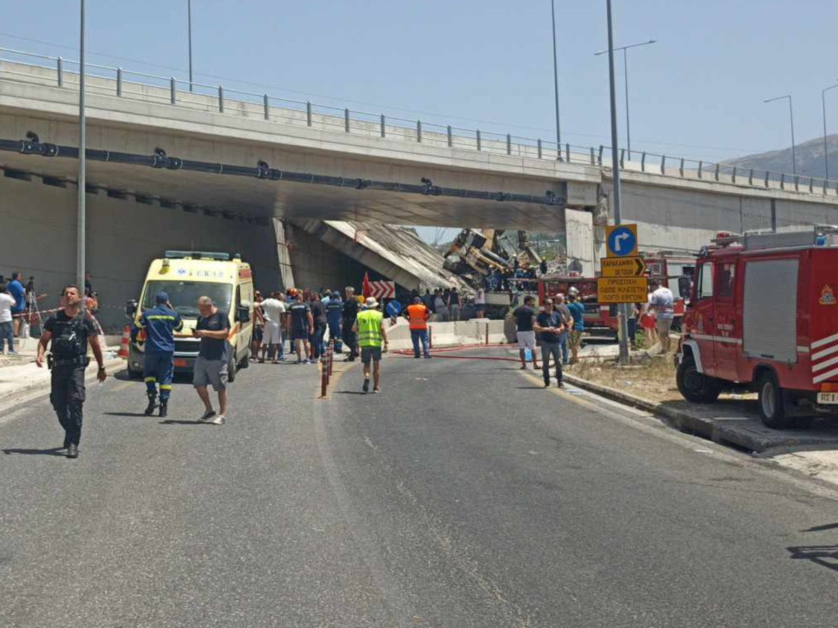 Πάτρα: Κατέρρευσε γέφυρα – Ένας νεκρός κι ένας πολυτραυματίας, σύμφωνα με τις πρώτες πληροφορίες