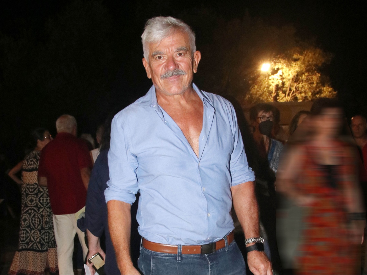 Γιώργος Γιαννόπουλος: Η αποκάλυψη για συνάδελφό του – «Ήταν ιδρωμένη και μύριζε, δεν κάναμε την ερωτική σκηνή»