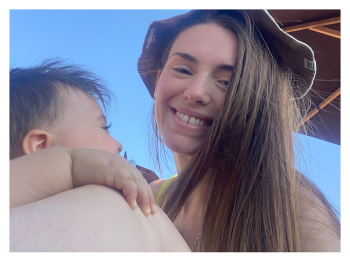 Ιωάννα Σιαμπάνη: Στην παραλία με τον 10 μηνών γιο της, Φώτη! Φωτογραφίες