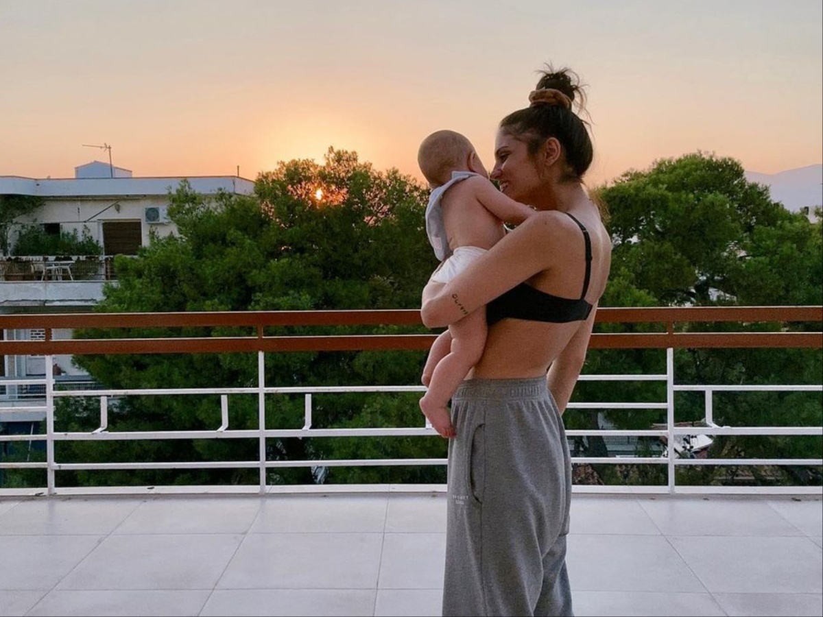 Μαίρη Συνατσάκη: «Η ζωή είναι ένα θαύμα» – Δεκαπενταύγουστος αγκαλιά με την κόρη της