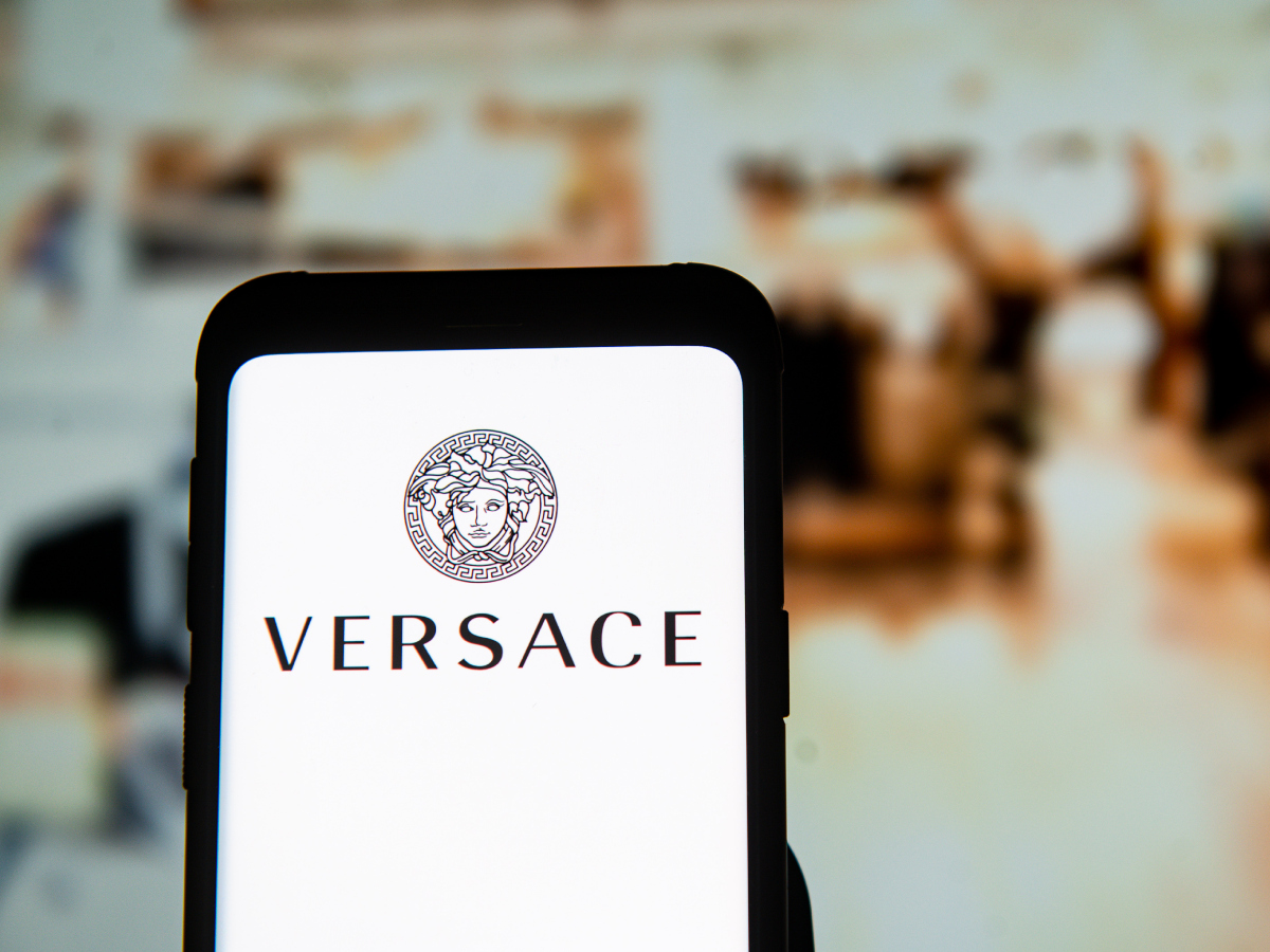 Versace: Ο ιταλικός οίκος εξαφανίστηκε από το instagram