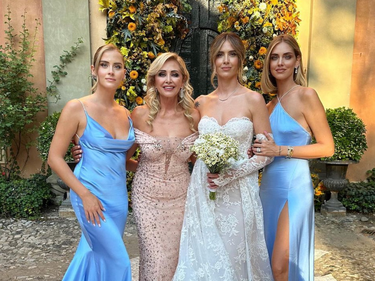 Κιάρα Φεράνι: Ο φαντασμαγορικός γάμος της αδελφής της σε κάστρο της Ιταλίας – Δες τις φωτογραφίες και βίντεο