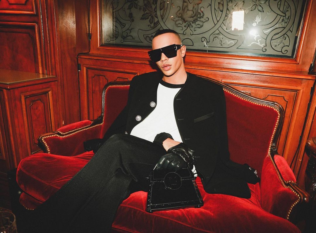 Balmain: Σύμφωνα με τον Olivier Rousteing, 50 δημιουργίες από την SS24 συλλογή του οίκου κλάπηκαν, μια ανάσα πριν το show