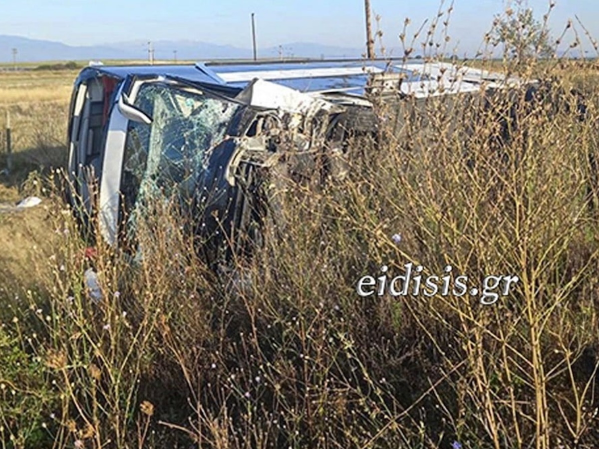 Τραγωδία στην Εθνική Οδό πριν τους Ευζώνους: Τρεις νεκροί και δεκάδες τραυματίες σε σύγκρουση λεωφορείου με δύο αυτοκίνητα