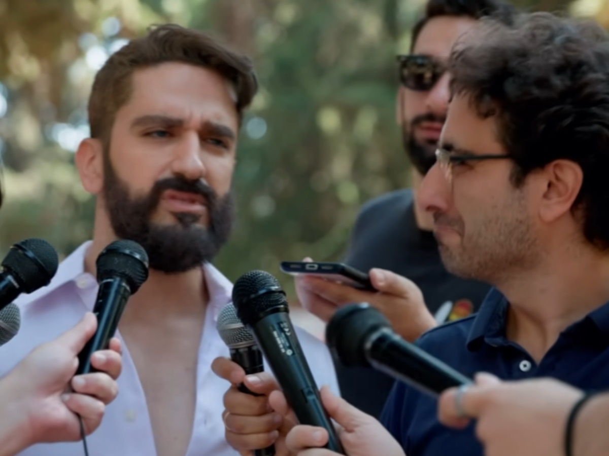 Διονύσης Ατζαράκης: Το ξεκαρδιστικό βίντεο για τον Στέφανο Κασσελάκη – Ο Tyler McBeth, το παρκούρ και τα ελληνικά