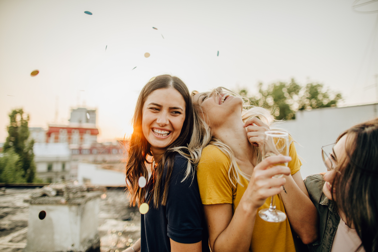 Drinks After Work; Ξέρουμε πού πρέπει να βγεις και τι ακριβώς πρέπει να πιείς