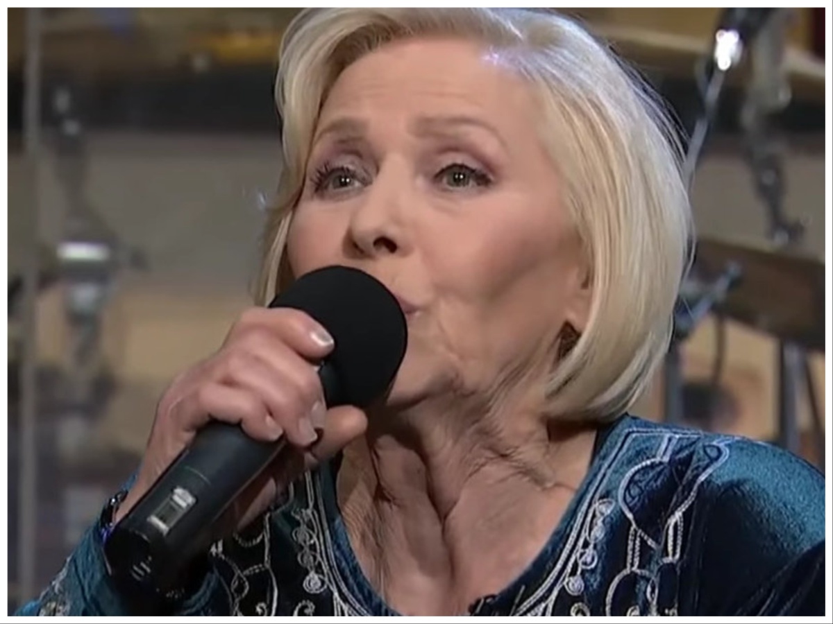 Πέθανε η τραγουδίστρια Μαίρη Μαράντη