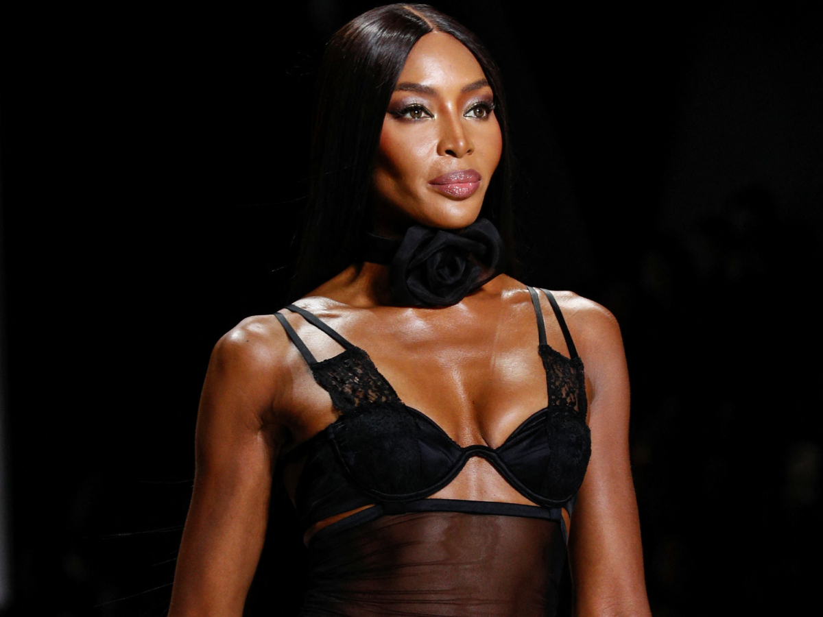 Η Naomi Campbell γράφει ιστορία! Για πρώτη φορά αναδρομική έκθεση για supermodel στο V&Α Museum