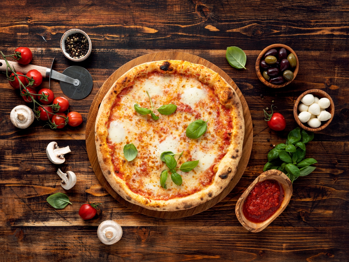 Συνταγή για σπιτική πίτσα Mαργαρίτα
