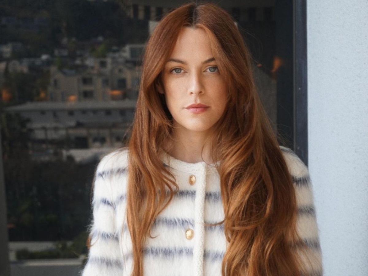 Riley Keough: Το minimal beauty look της είναι η french πινελιά που ταιριάζει στις εμφανίσεις του χειμώνα