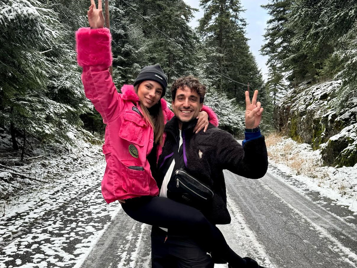 Μαριαλένα Ρουμελιώτη – Σάκης Κατσούλης: Απόδραση στα χιόνια για το ερωτευμένο ζευγάρι – Φωτογραφίες