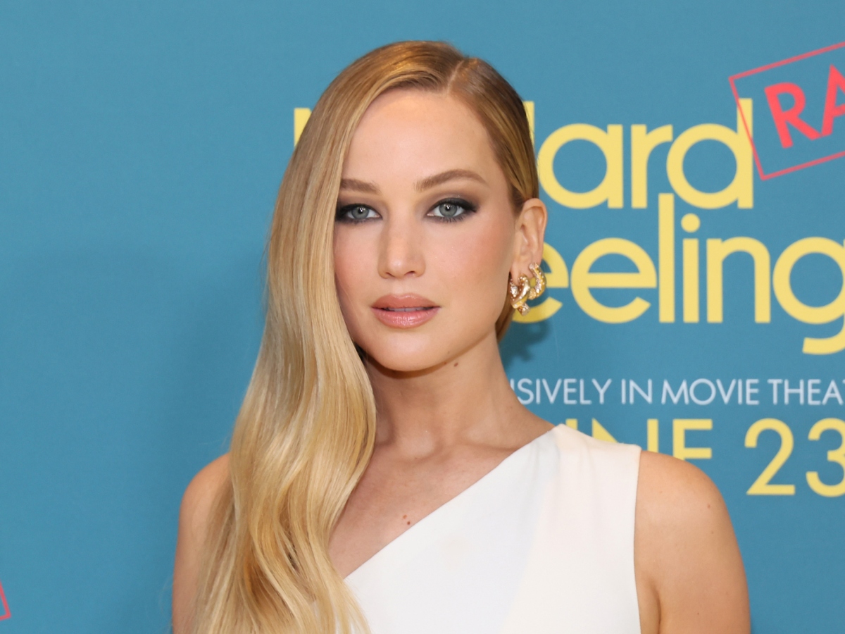 Jennifer Lawrence: Φορά το αξεσουάρ μαλλιών που πρέπει να αποκτήσεις asap