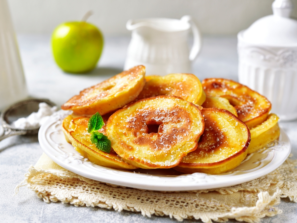 Συνταγή για pancakes με μήλο