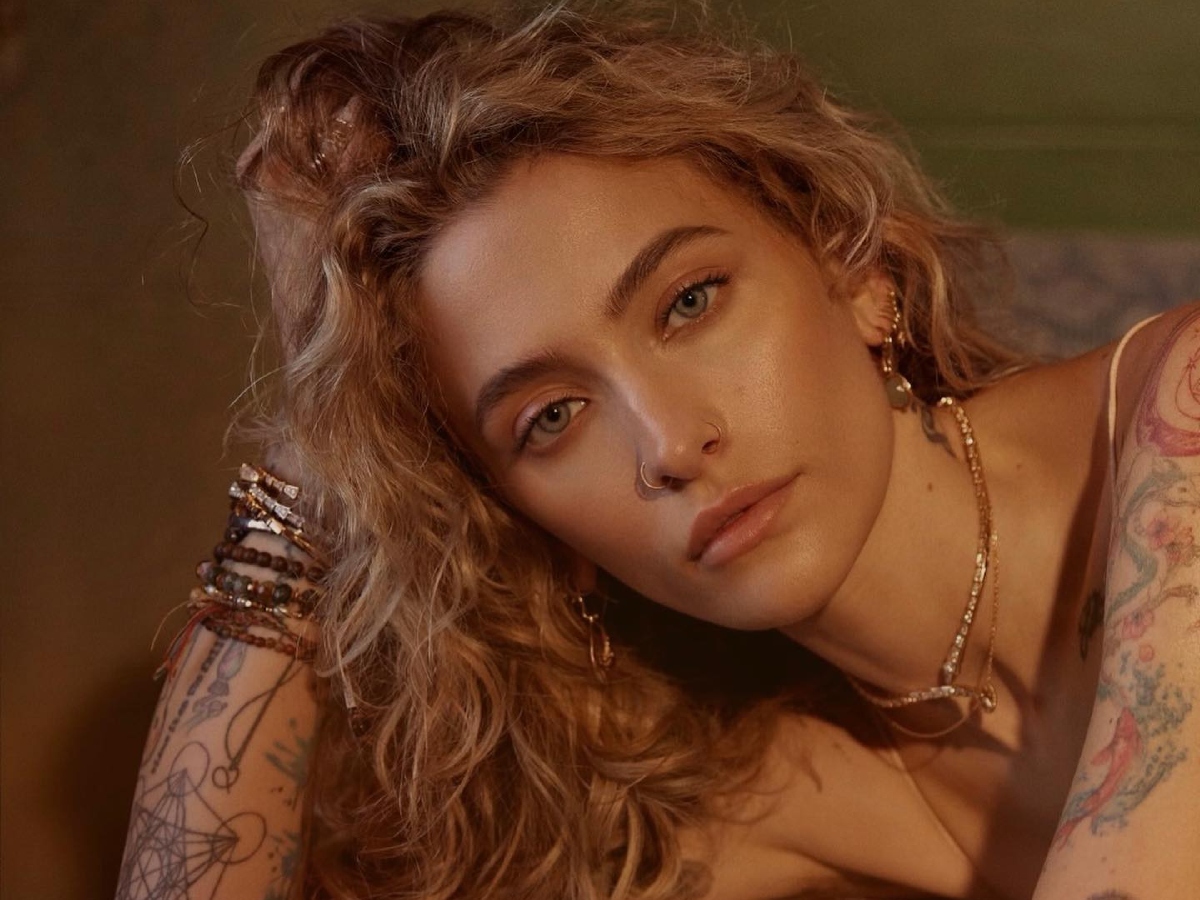 Paris Jackson: Χωρίς ίχνος μακιγιάζ απαντά σε σχόλια που δέχτηκε για την ηλικία της