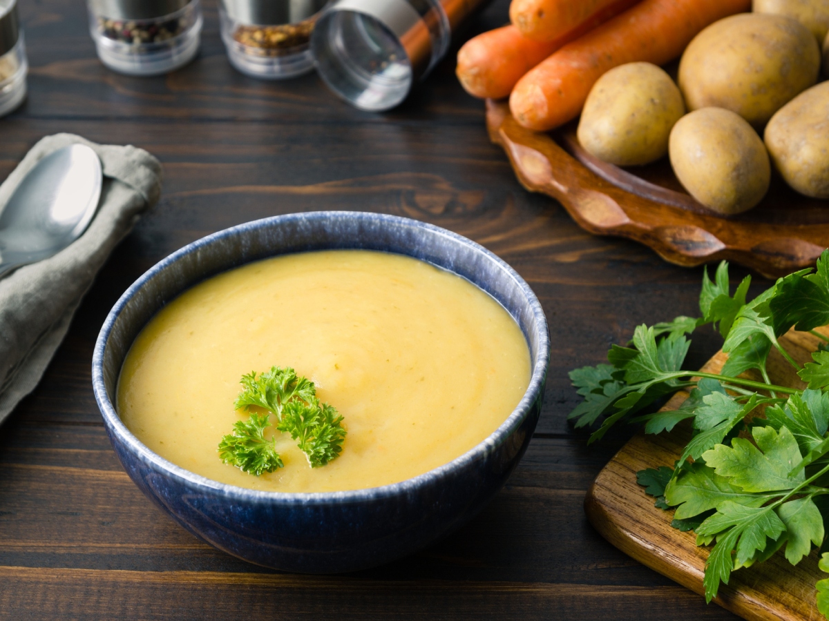 Συνταγή για βελουτέ σούπα με πατάτα και καρότο