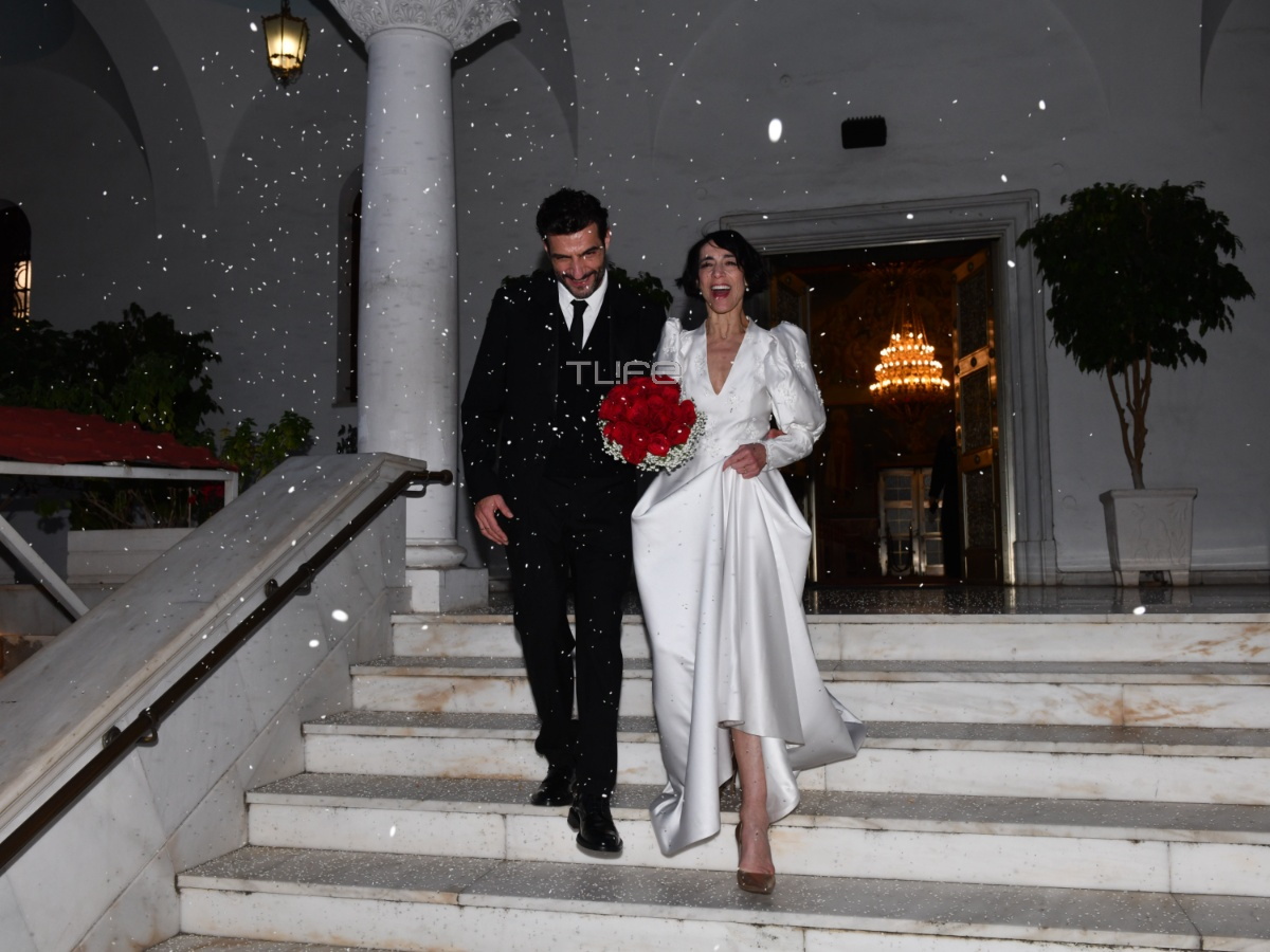 Γάμος Νίκου Κουρή – Έλενας Τοπαλίδου: Το αισθησιακό τσιφτετέλι της νύφης και το ζεϊμπέκικο του γαμπρού
