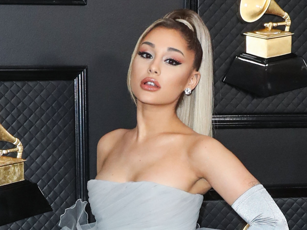 Ariana Grande: Ετοιμάζει τον νέο της δίσκο που έχει να κάνει με το αγαπημένο της make up look