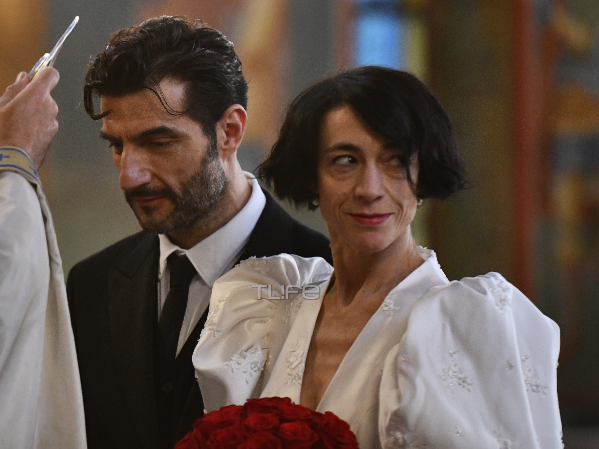 Νίκος Κουρής – Έλενα Τοπαλίδου: Αυτή την ώρα ο γάμος τους – Αποκλειστικές εικόνες TLIFE