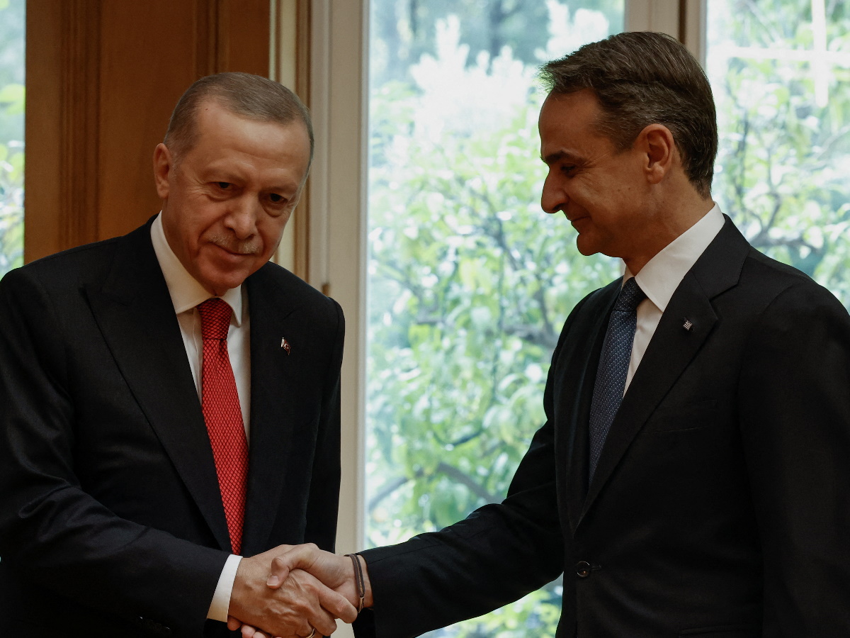 Επίσκεψη Ερντογάν στην Αθήνα: Στο Μαξίμου ο Τούρκος πρόεδρος για τη συνάντηση με τον Κυριάκο Μητσοτάκη