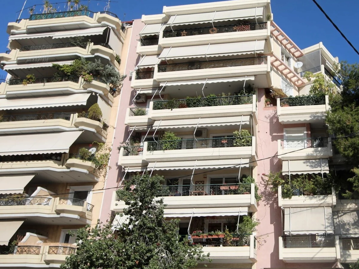 Νέα Σμύρνη: Γνωστός στιχουργός ο πατέρας του 18χρονου που σκότωσε τον αδελφό του – Τι λέει στο T-Live