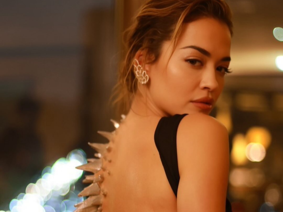 Rita Ora: Το παστέλ make up look της είναι μια όαση μέσα στο χειμώνα