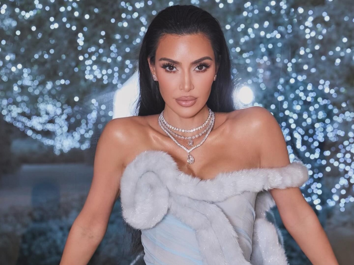 Kim Kardashian: Επαναφέρει στο προσκήνιο την πιο εντυπωσιακή eyelashes τάση