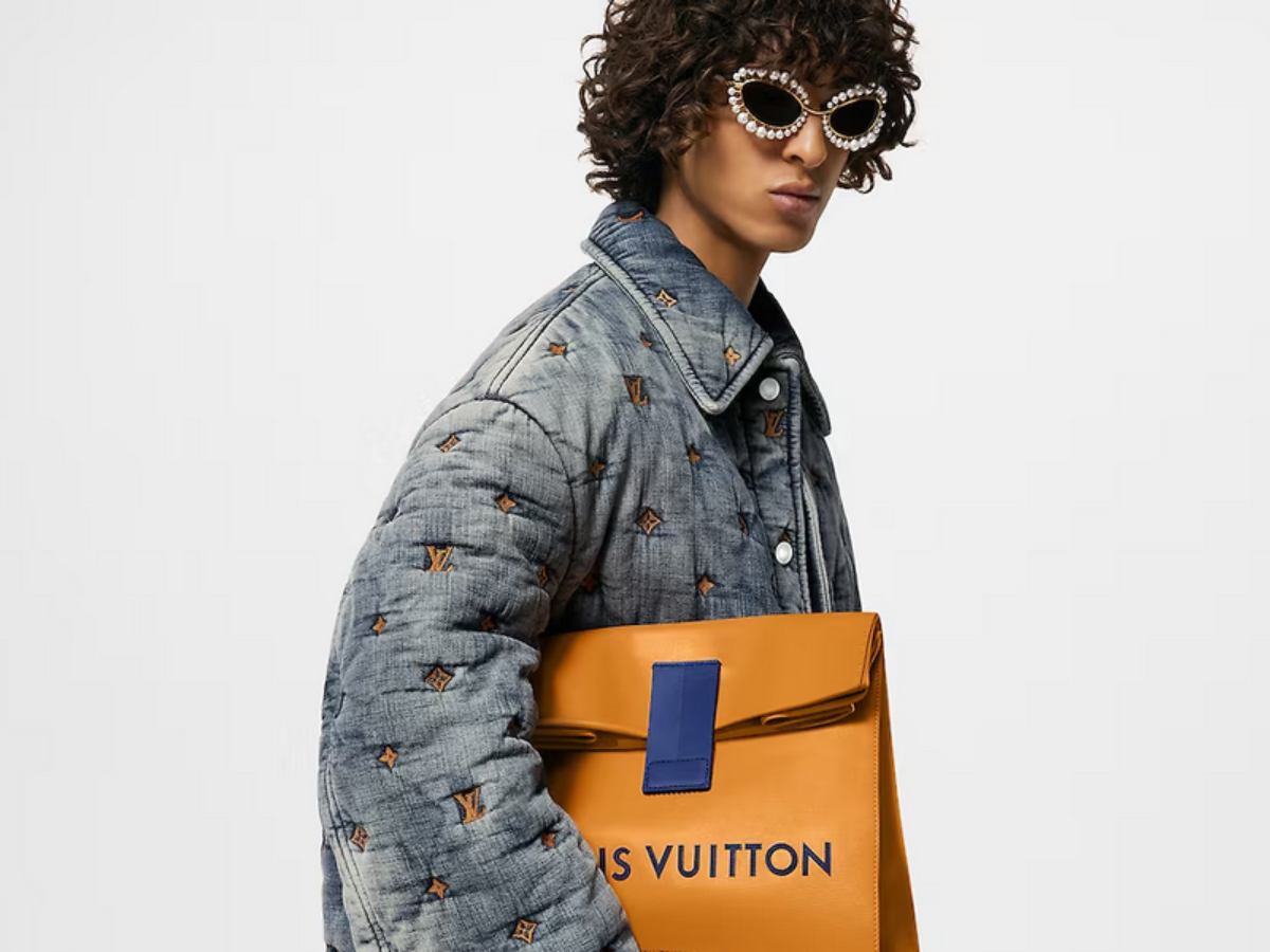 Louis Vuitton: Λανσάρει τσάντα που μοιάζει με χάρτινη lunch bag και δεν φαντάζεσαι πόσο την πουλάει!