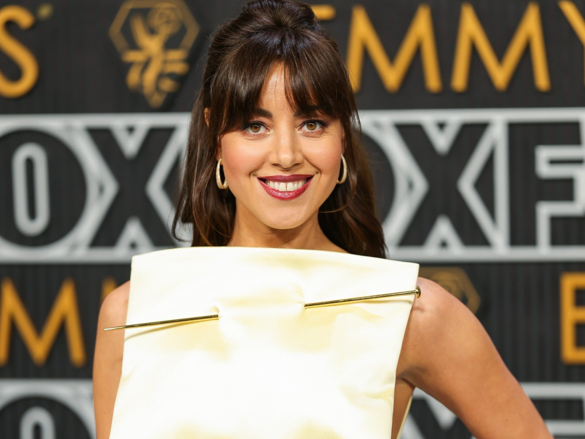 Emmy Awards 2024: Γιατί το φόρεμα της Aubrey Plaza έγινε viral