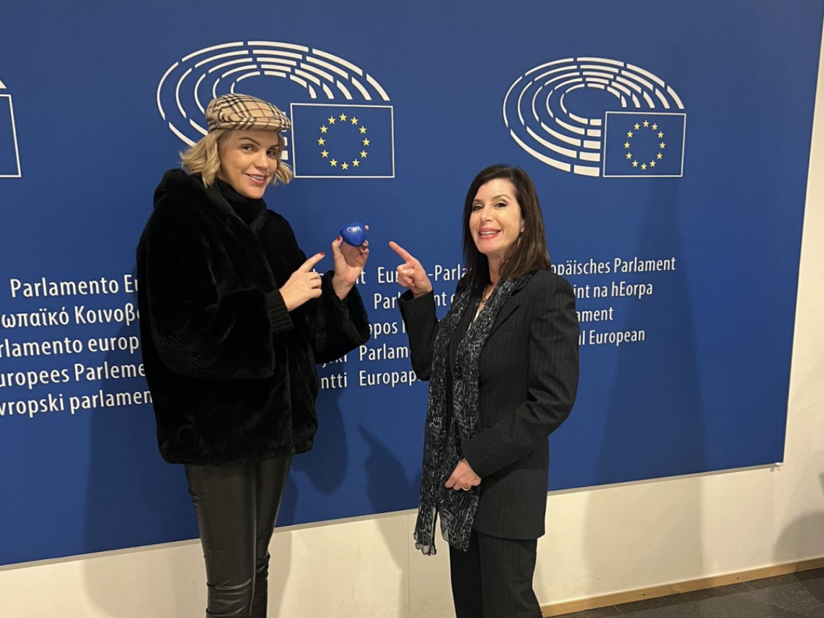 Σάσα Σταμάτη: Το ταξίδι στις Βρυξέλλες και η επίσκεψη στο Ευρωκοινοβούλιο – Φωτογραφίες