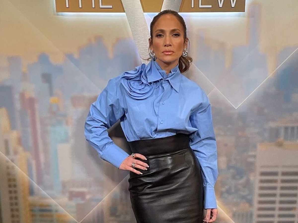 Jennifer Lopez: Εμφανίστηκε σε γνωστό tv show με Ραπουνζέλ hair look που της ταιριάζει πολύ