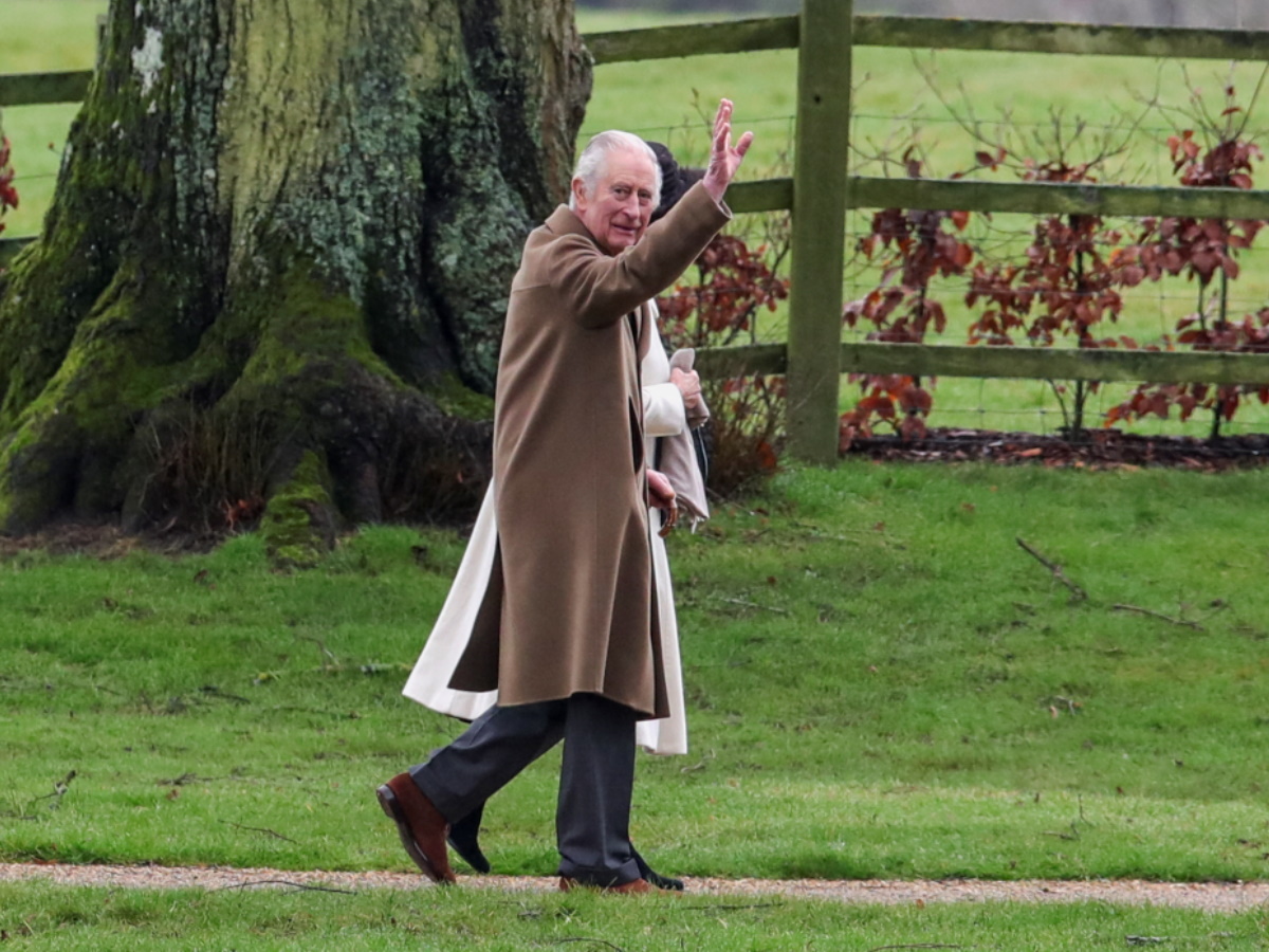 Βασιλιάς Κάρολος: Ευδιάθετος στην πρώτη δημόσια έξοδό του, μετά την διάγνωση του με καρκίνο – Φωτογραφίες