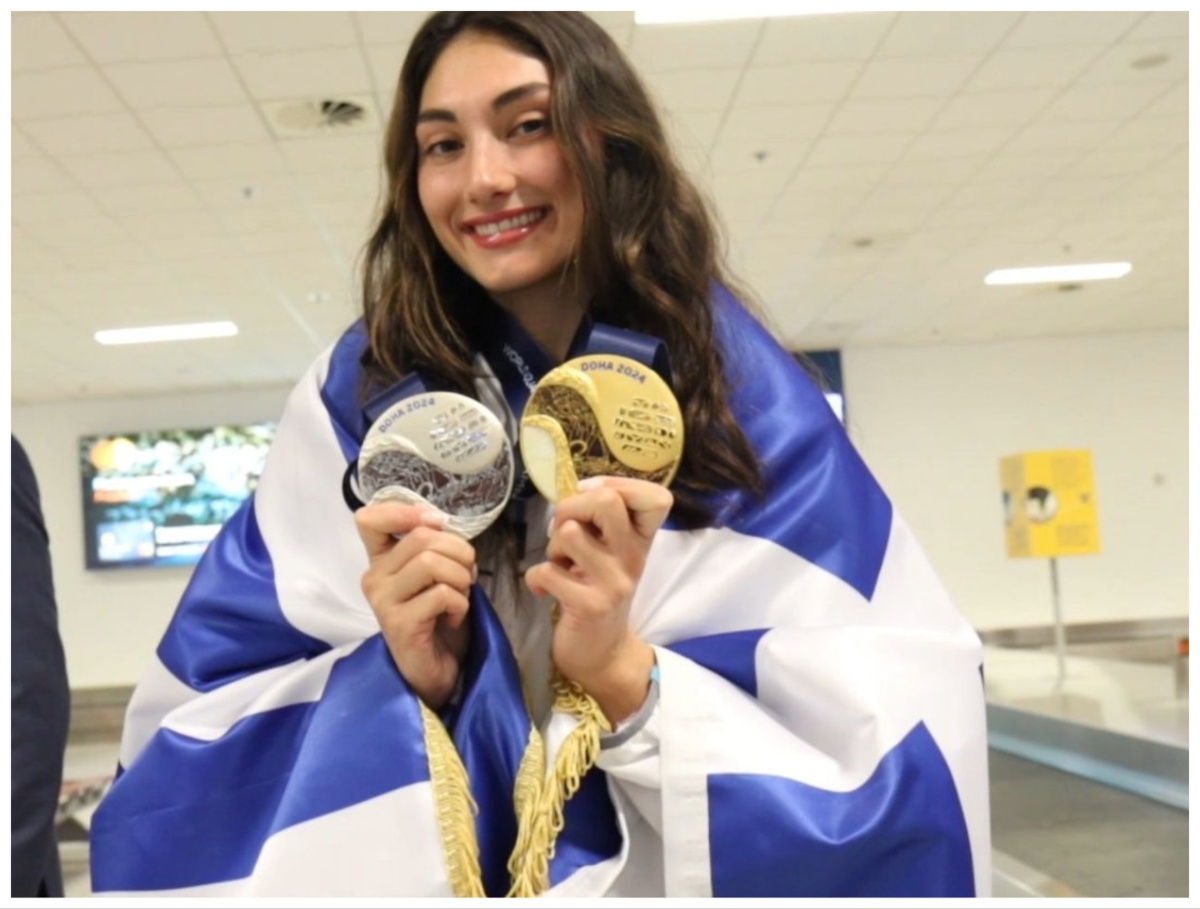 Ευαγγελία Πλατανιώτη: Επέστρεψε στην Ελλάδα η «χρυσή» αθλήτρια της καλλιτεχνικής κολύμβησης